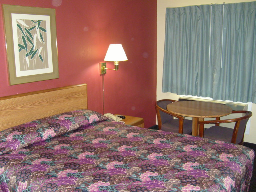 Cascade City Center Motel レバノン 部屋 写真