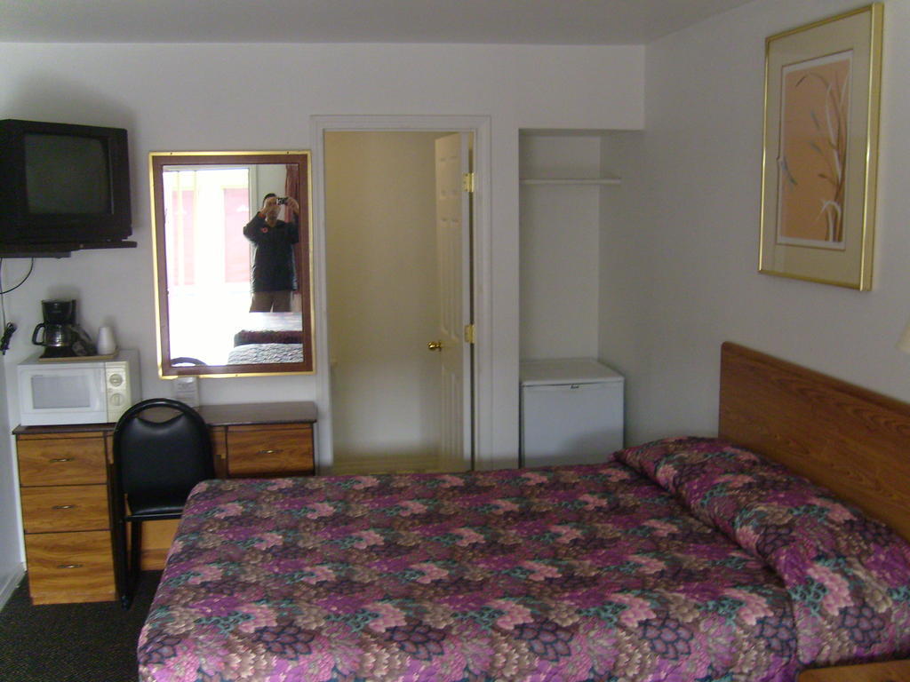 Cascade City Center Motel レバノン 部屋 写真