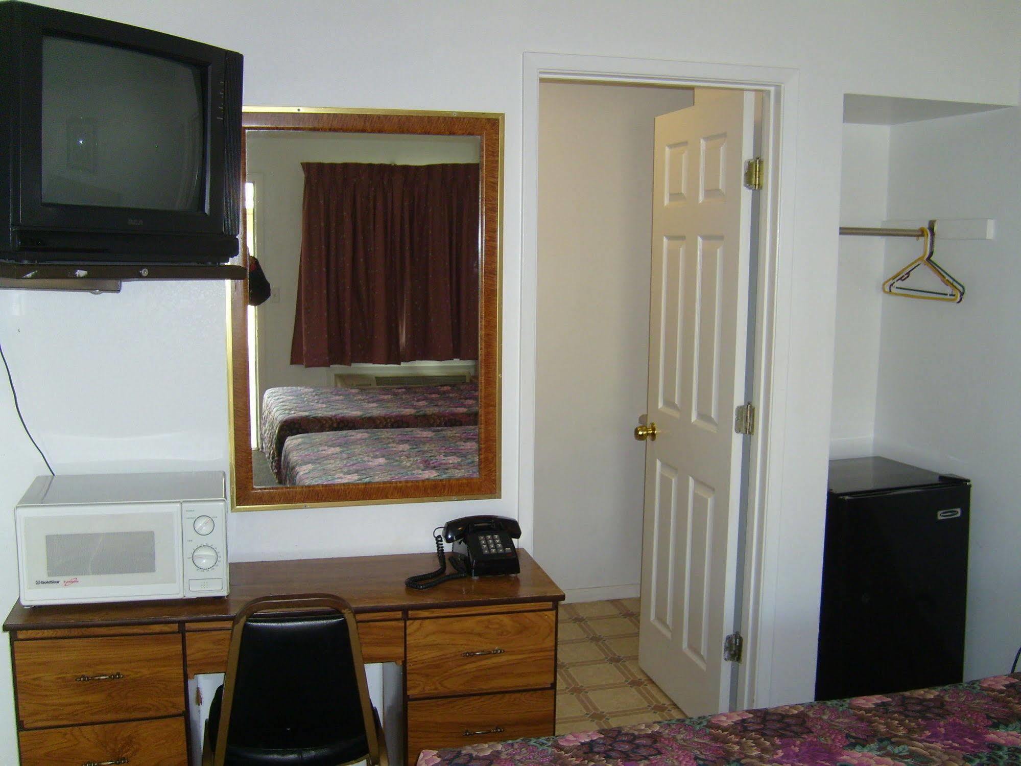 Cascade City Center Motel レバノン エクステリア 写真